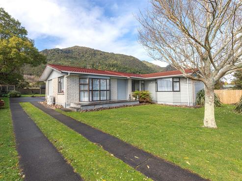 17 East Avenue, Te Aroha