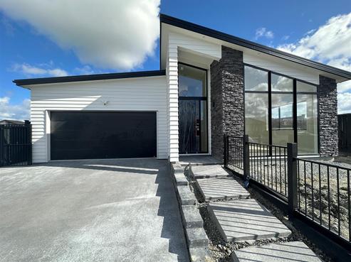 19 Spars Road, Wainui