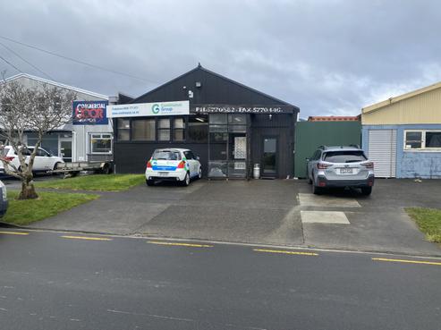 8 Hollands Crescent, Naenae