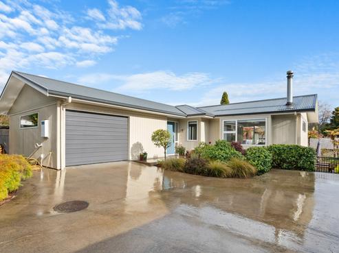 11A Iles Road, Lynmore