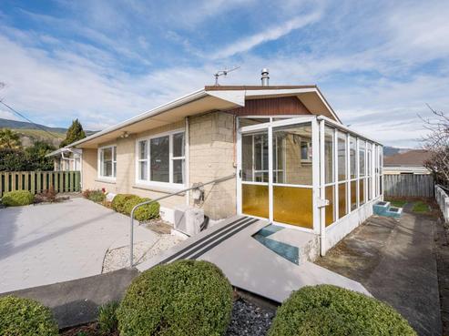 1/240 Songer Street, Stoke