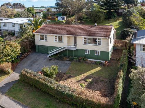 107 Tilley Road, Paekakariki