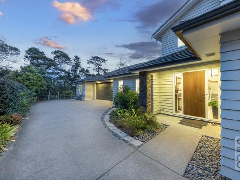 64 Pohutukawa Parade, Riverhead