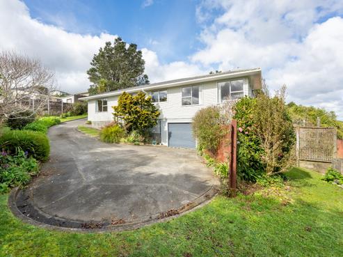 53 Waipounamu Drive, Kelson