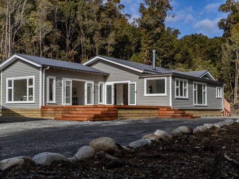 12 Iveagh Bay Drive, Moana / Lake Brunner