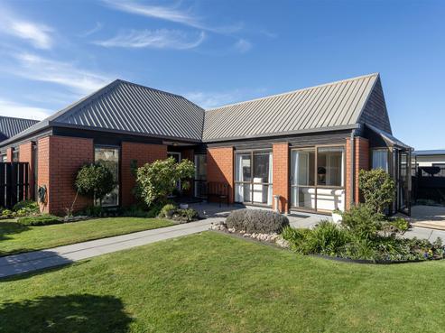 54A Searells Road, Strowan