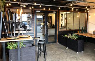 PRIME HOSPITALITY SPACE ON NORTH SHORE
