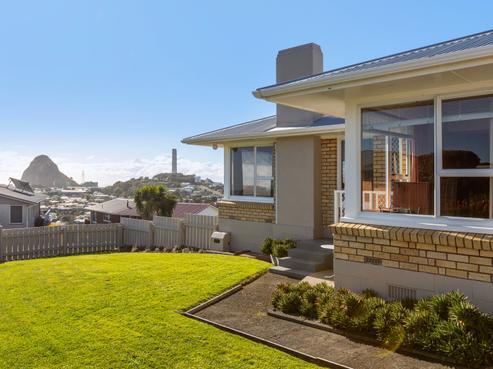 24 Crownhill Street, Spotswood
