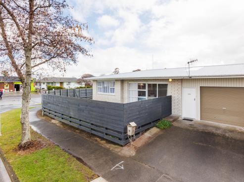 1 Abraham Crescent, Milson