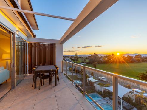 303/33 Beach Road, Tahunanui