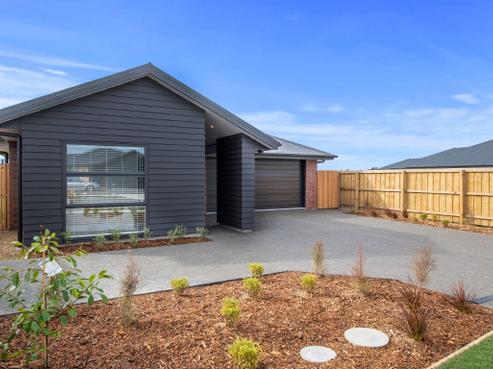 18 Chambers Avenue, Ravenswood