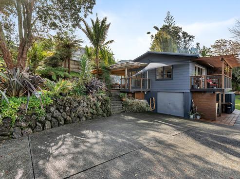 40 Memorial Drive, Parahaki
