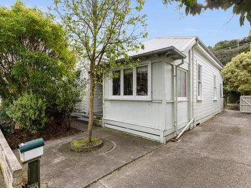 137 Carlyle Street, Napier South