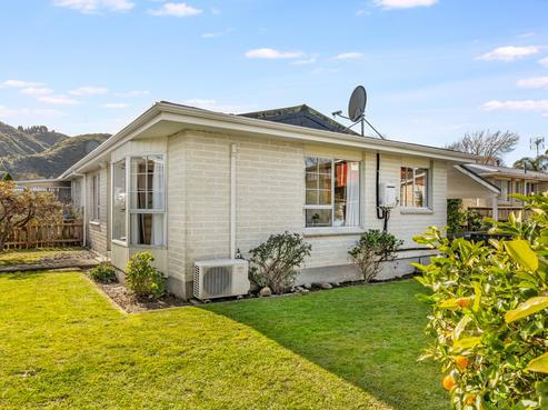 2/22 Montana Road, Totara Park