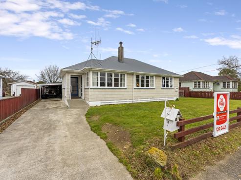 14 Edward Street, Pahiatua