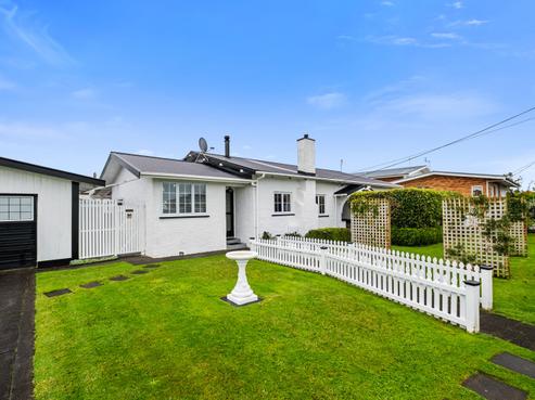 220 Mangorei Road, Merrilands