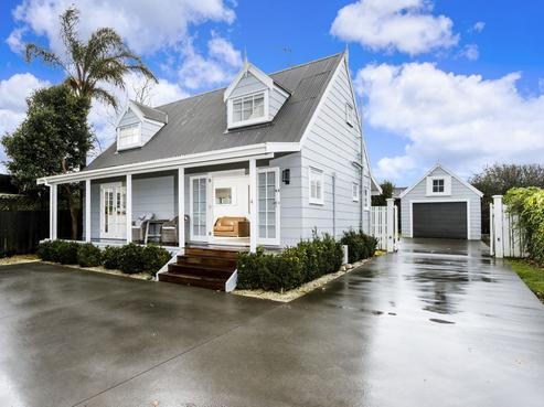 14 Coronation Street, Belmont