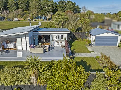 31 Broadway Avenue, Waikuku Beach