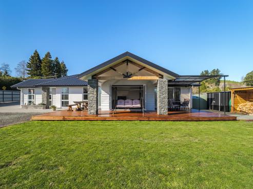 2 Chatham Street, Waihola