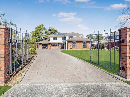 18 Longwood Place, Harrowfield