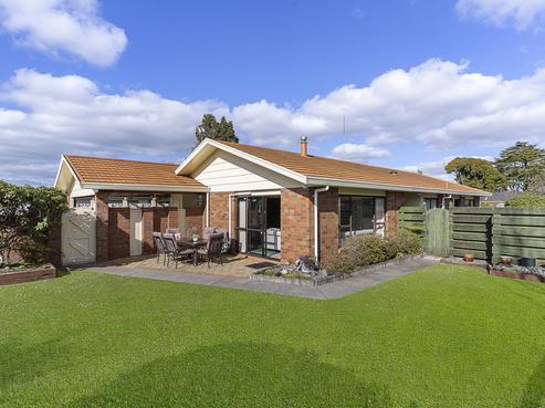 16 Walter Strevens Drive, Conifer Grove