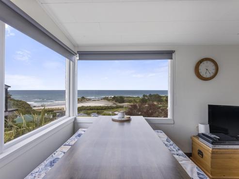 24 Seaview Road, Brighton