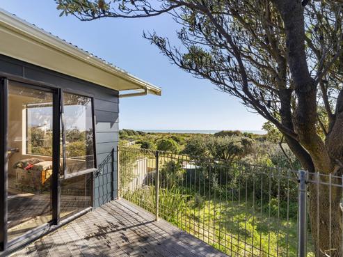 5 Moana Street, Otaki Beach