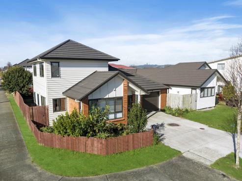 2 Takahe Avenue, Takanini