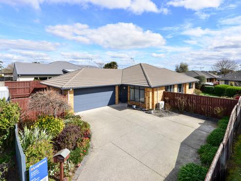 8 Arlington Court, Rototuna North