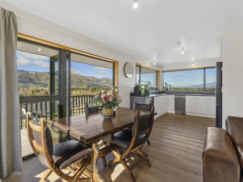 8 Mary Lane, Lake Hawea