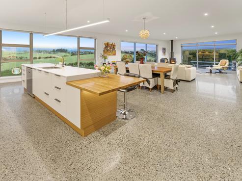 6 Shirtcliff Lane, Redwood Valley