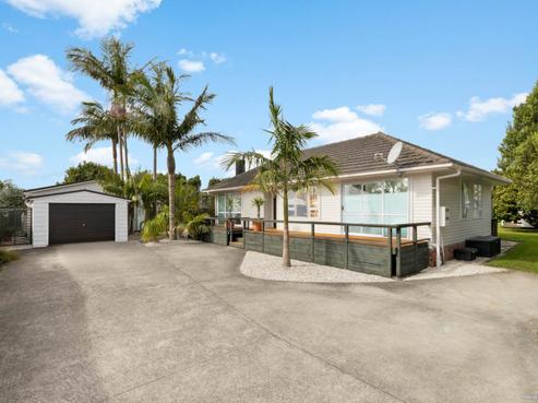 8 Shamrock Lane, Te Atatu Peninsula