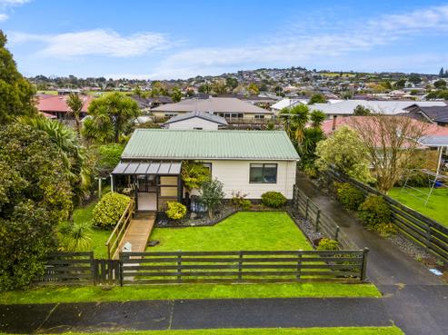 4A Russell Avenue, Pukekohe