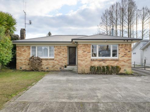 27 Somme Crescent, Hillcrest