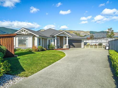 18 Boysenberry Grove, Richmond