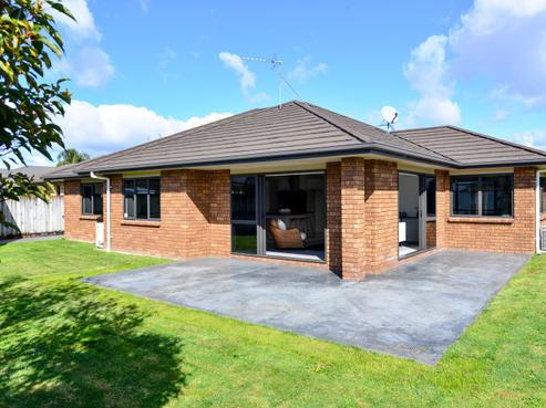 8 Mosslea Court, Rototuna North
