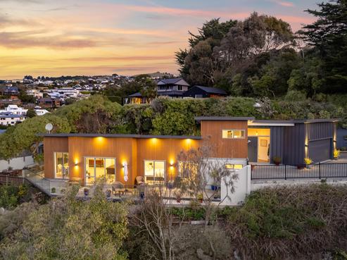 127 Mount Pleasant Road, Mount Pleasant