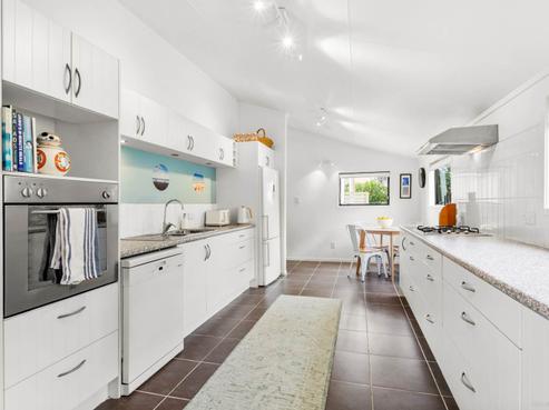 30 Shanaway Rise, Hillcrest