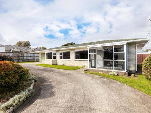 2/17 Whiteley Street, Moturoa