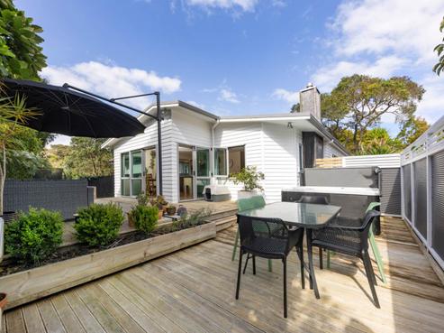 98A Atkinson Road, Titirangi