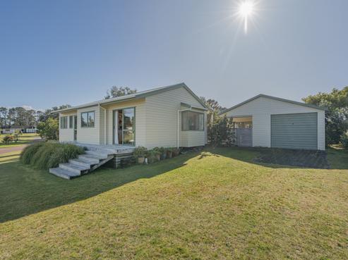 2 Winderton Way, Pauanui