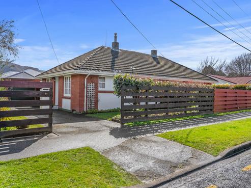 2B Dunns Street, Silverstream
