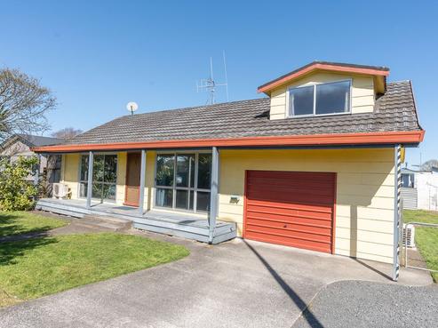 411 Kahikatea Drive, Dinsdale