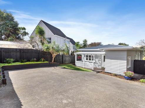 1/6 Nile Road, Milford