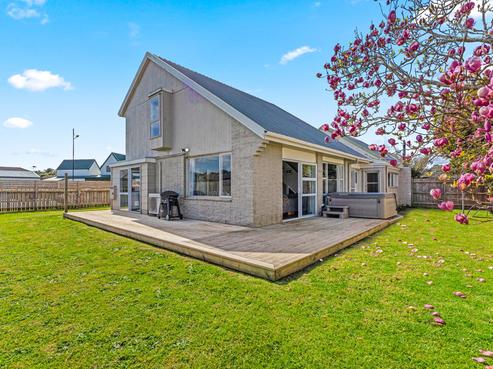 2/96 Racecourse Road, Waiuku
