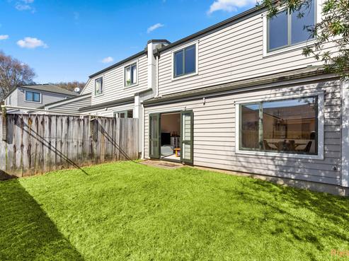 8/36 John Jennings Drive, Oteha
