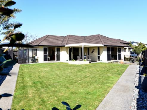 7 Kinnaird Place, Huntington