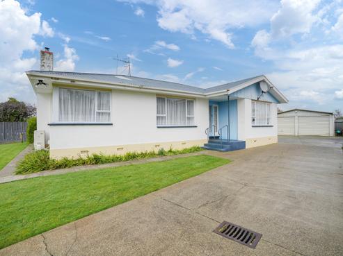 39 Glenalmond Crescent, Rockdale