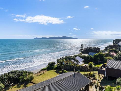 82 Ames Street, Paekakariki
