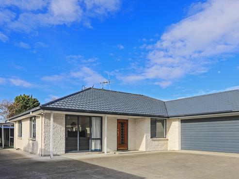 806A Lawrence Street, Akina